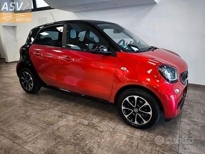 Usata Smart ForFour Passion 90 CV (66 kW) 2015 Rosso Utilitaria