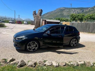 Begagnad BMW 116 M Sport 116 HK (85 kW) 2021 Svart Halvkombi