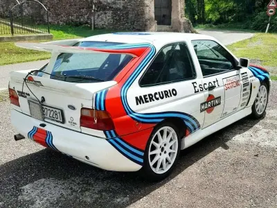 Usata Ford Escort RS 220 CV (161 kW) 1993 Bianco Berlina