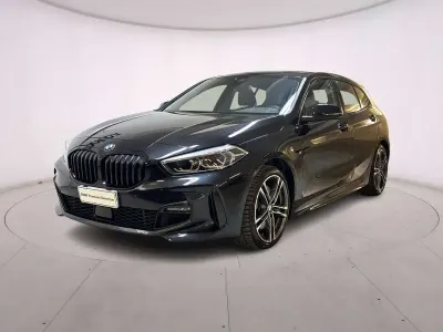 Usata BMW 120 M Sport 190 CV (139 kW) 2023 Black sapphire Utilitaria