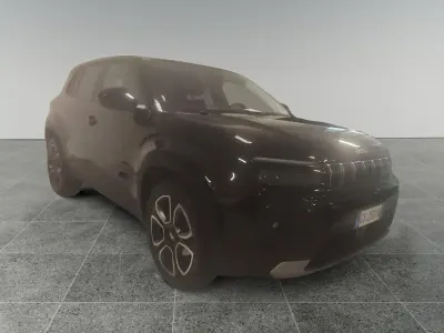 Usata Jeep Avenger Summit 101 CV (74 kW) 2024 Nero SUV