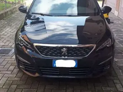 Usata Peugeot 308 SW GT-line 120 CV (88 kW) 2017 Station wagon