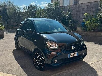 Usata Smart ForFour 90 CV (66 kW) 2018 Nero Utilitaria