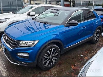 Usata VW T-Roc 116 CV (85 kW) 2019 Blu SUV