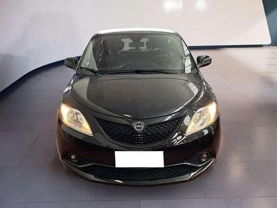 Usata Lancia Ypsilon Gold 69 CV (50 kW) 2020 Nero Utilitaria