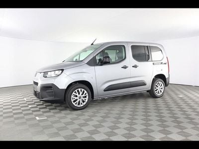 Nuova Fiat Doblò 100 CV (73 kW) 2025 Grigio chiaro Monovolume