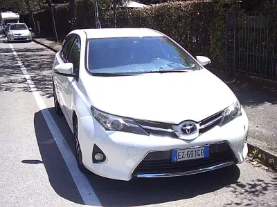 Usata Toyota Auris Hybrid