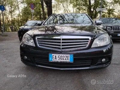 Begagnad Mercedes C220 150 HK (110 kW) 2010 Svart Kombi