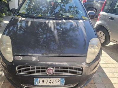 Usata Fiat Grande Punto Dynamic 77 CV (56 kW) 2009 Utilitaria