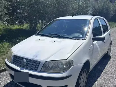 Usata Fiat Punto 60 CV (44 kW) 2008 Bianco Utilitaria