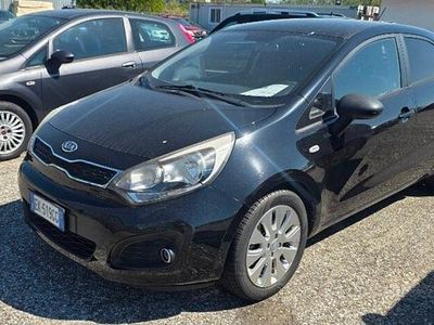 Usata Kia Rio EX 75 CV (55 kW) 2012 Nero Berlina