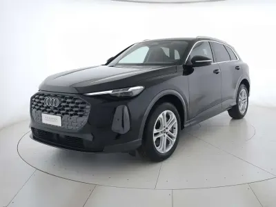 Nuova Audi Q5 Advanced 204 CV (150 kW) 2026 Nero mito metallizzato SUV
