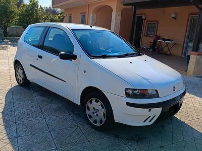 Usata Fiat Punto 60 CV (44 kW) 2000 Utilitaria