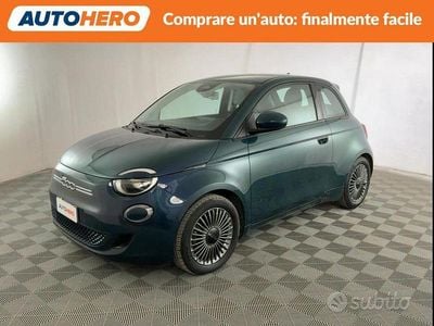 Usata Fiat 500e Icon 86 kW (118 CV) 2021 Blu Berlina