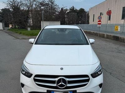 Usata Mercedes 180 2019 Bianco Berlina