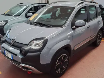 Usata Fiat Panda Cross Cross 69 CV (50 kW) 2022 Grigio Utilitaria
