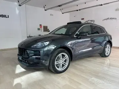 Usata Porsche Macan 246 CV (180 kW) 2021 Grigio SUV