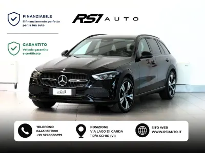 Usata Mercedes C220 Premium 199 CV (146 kW) 2022 Nero Station wagon