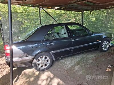 Usata Mercedes C200 136 CV (100 kW) 1996 Berlina