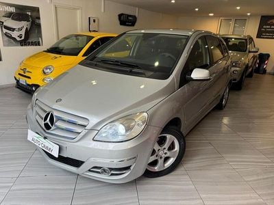 Mercedes B180