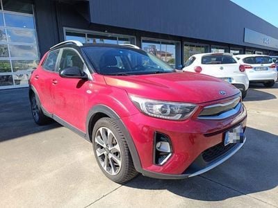 Usata Kia Stonic 110 CV (80 kW) 2018 Rosso SUV