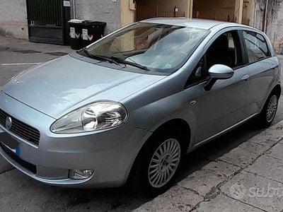 Usata Fiat Grande Punto Active 77 CV (56 kW) 2006 Grigio Utilitaria