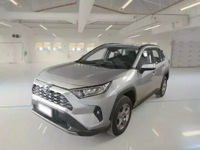Usata Toyota RAV4 Hybrid Business Edition 178 CV (130 kW) 2022 SUV