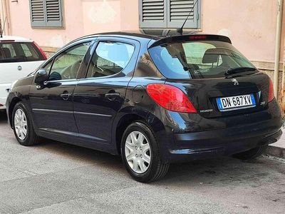 Usata Peugeot 207 68 CV (50 kW) 2008 Nero Berlina