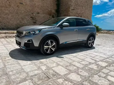 Usata Peugeot 3008 92 CV (67 kW) 2019 Grigio SUV