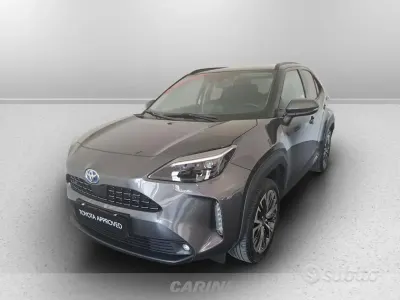 Usata Toyota Yaris Cross Lounge 116 CV (85 kW) 2023 Grigio SUV