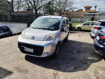 Usata Fiat Qubo Trekking 75 CV (55 kW) 2010 Gray Monovolume