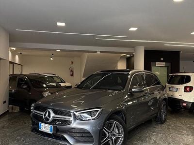 Usata Mercedes GLC220 Premium 194 CV (142 kW) 2019 Grigio Station wagon