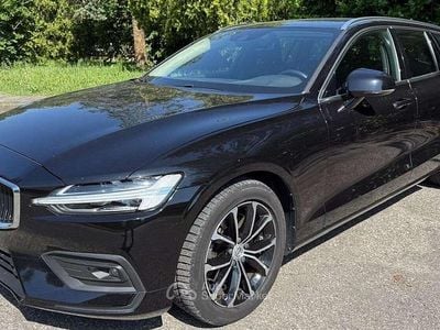 Usata Volvo V60 Business Edition 197 CV (144 kW) 2021 Nero Station wagon
