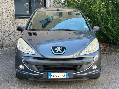 Usata Peugeot 206 60 CV (44 kW) 2010 Other Berlina