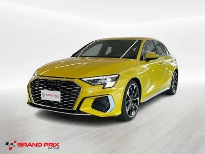 Usata Audi S3 Sport 310 CV (228 kW) 2023 Giallo pitone metallizzato Berlina