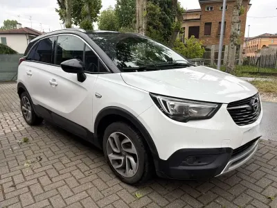 Usata Opel Crossland X Innovation 99 CV (72 kW) 2017 Bianco SUV