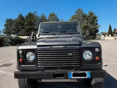Usata Land Rover Defender 86 CV (63 kW) 2004 Verde SUV