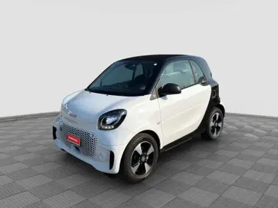 Usata Smart ForTwo Electric Drive Passion 41 kW (56 CV) 2021 White con cella nera