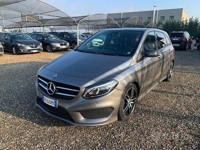 Grigio scuro Usata 2018 Mercedes B200 Premium Monovolume | 14.900 € (Ottimo prezzo)