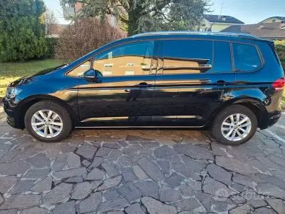Usata VW Touran 115 CV (84 kW) 2018 Nero Monovolume