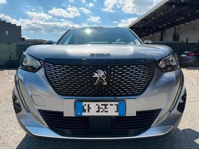 Usata Peugeot 2008 Allure 131 CV (96 kW) 2022 Argento SUV