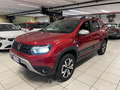 Usata Dacia Duster Prestige 101 CV (74 kW) 2022 Viola SUV