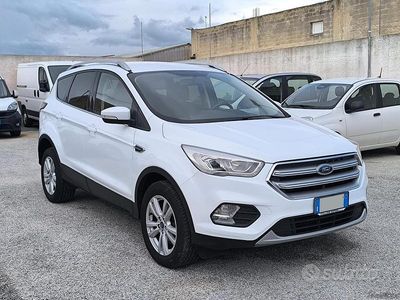 Usata Ford Kuga Business Edition 120 CV (88 kW) 2019 Bianco SUV