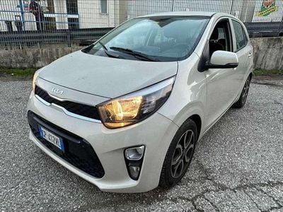 Usata Kia Picanto Style 65 CV (47 kW) 2023 Beige Utilitaria