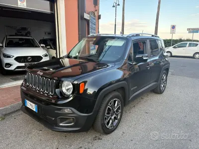 Usata Jeep Renegade Limited 120 CV (88 kW) 2015 Nero SUV