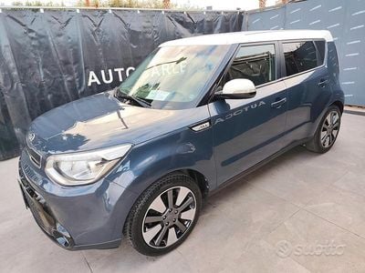 Usata Kia Soul 128 CV (94 kW) 2015 Blu SUV