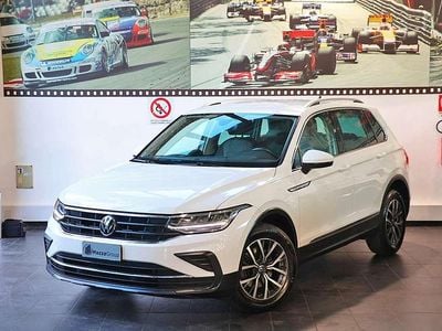 Usata VW Tiguan Life 122 CV (89 kW) 2022 Bianco SUV