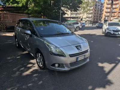 Usado Peugeot 5008 Business-Line 109 HP (80 kW) 2010 Monovolume