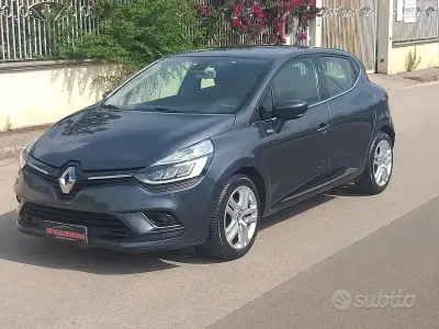Usata Renault Clio IV 75 CV (55 kW) 2018 Grigio Berlina