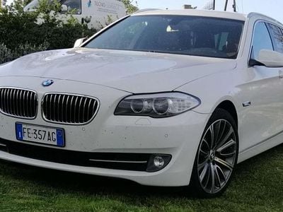 Begagnad BMW 520 184 HK (135 kW) 2013 Vit Kombi